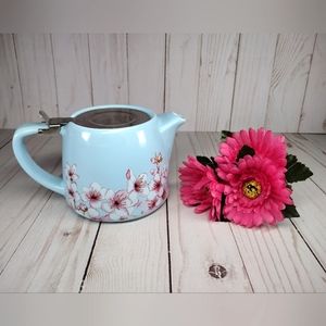 Alfred Ceramic Teapot